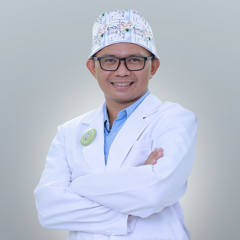 dr. Isfandiyar Fahmi, Sp.A