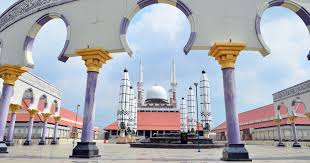 Masjid Agung Jawa Tengah (MAJT)