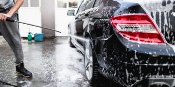 15 Rekomendasi Cuci Mobil Semarang Terbaik & dengan Hidrolik