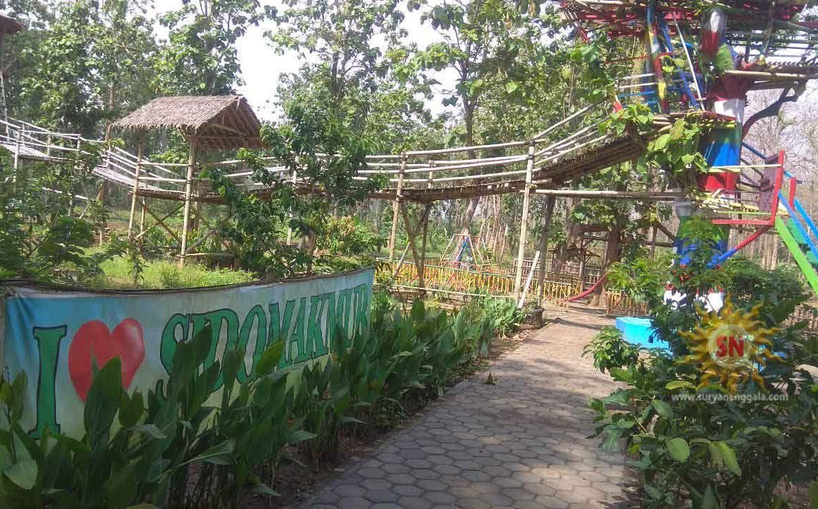 Taman Buah Sidomakmur