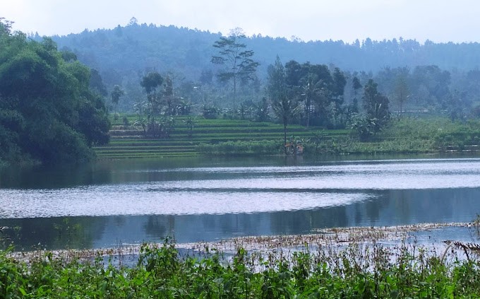 wisata di pulosari pemalang - Telaga Indah Gambuhan