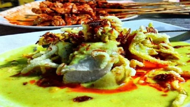 8 Rekomendasi Tempat Makan Kupat Glabed Tegal