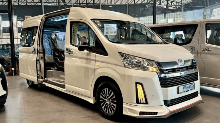 Tempat Sewa Hiace Premio Luxury Semarang